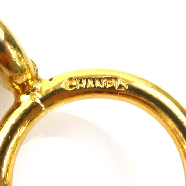CHANEL チャームブレスレット 金色 シャネル(CHANEL)シャネル チャーム付きブレスレット