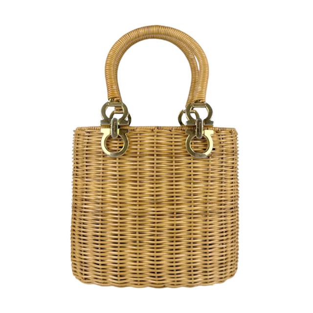 Salvatore Ferragamo サルヴァトーレフェラガモ ガンチーニ