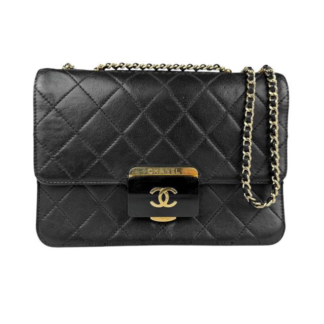 CHANEL シャネル ショルダーバッグ ブラック 14054 レディース【中古】 z4416