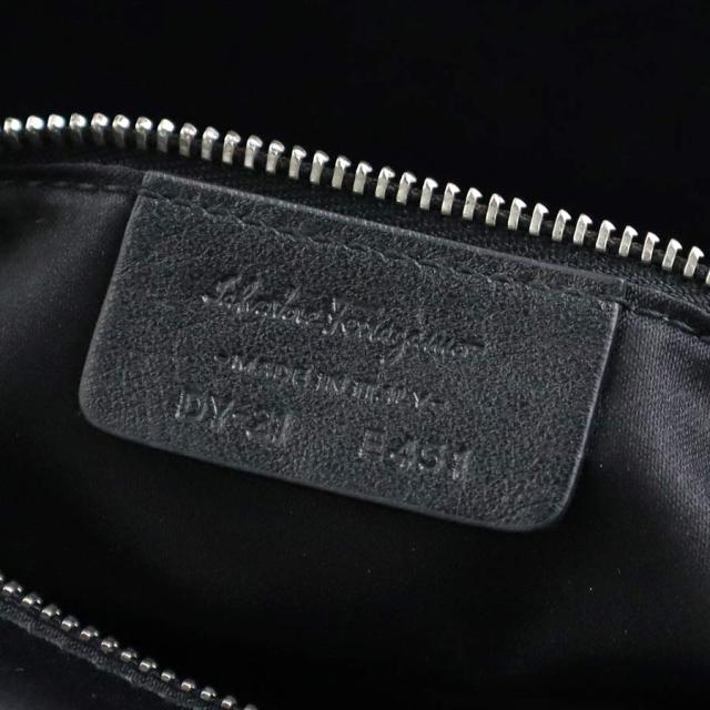 Salvatore Ferragamo サルヴァトーレフェラガモ ガンチーニ