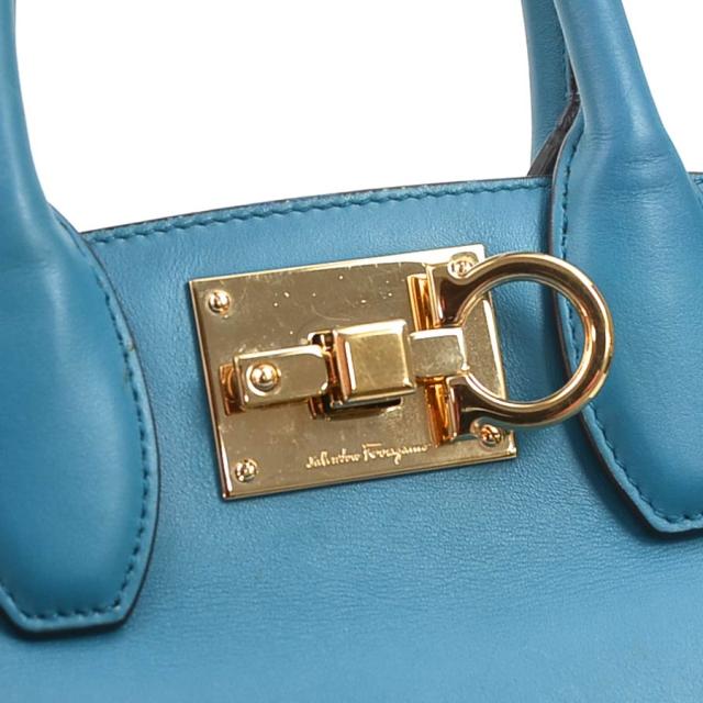 Salvatore Ferragamo サルヴァトーレフェラガモ ガンチーニ