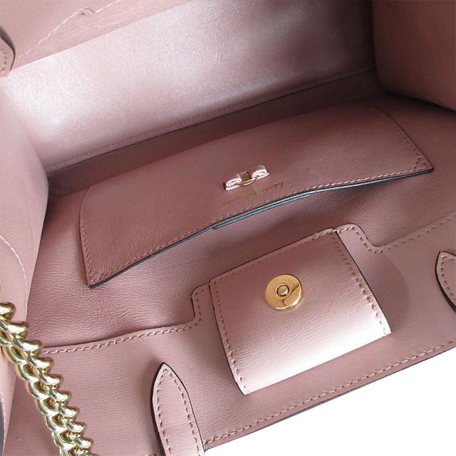 Salvatore Ferragamo サルヴァトーレフェラガモ ヴァラリボン