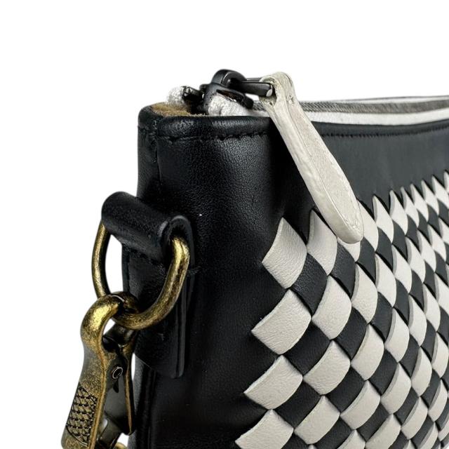 BOTTEGAVENETA ボッテガヴェネタ イントレチャート ショルダー