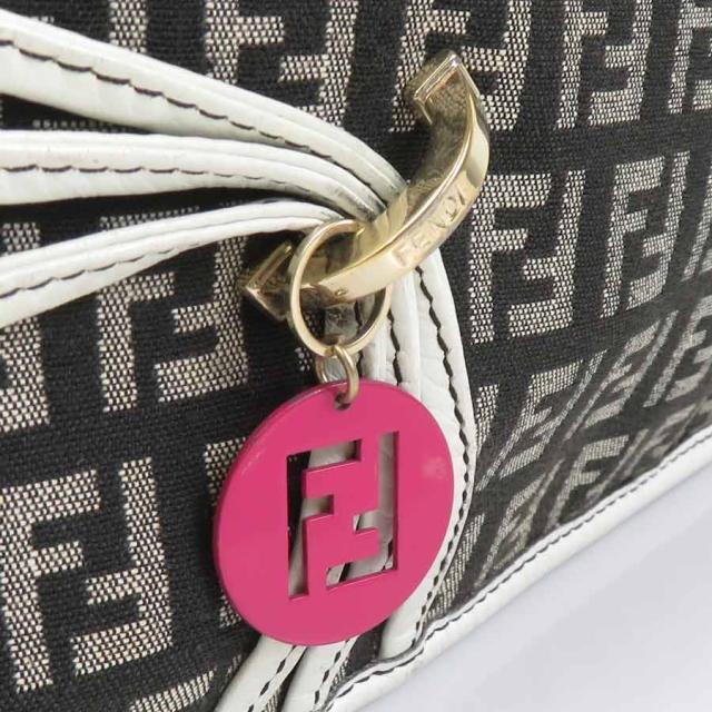FENDI フェンディ ズッキーノ ショルダーバッグ ブラック×ホワイト