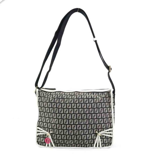 FENDI フェンディ ズッキーノ ショルダーバッグ ブラック×ホワイト