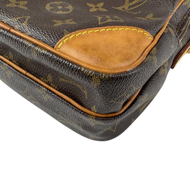 ルイヴィトン アマゾン モノグラム ショルダーバッグ コンパクト 斜め