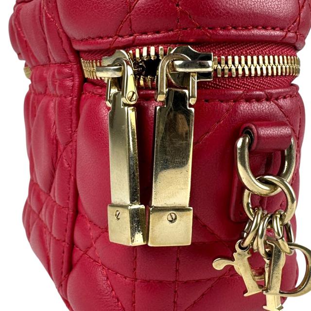 Christian Dior クリスチャンディオール マイクロ ヴァニティ カナージュ 斜め掛けショルダーバッグ ミニバッグ レッド 14060 レディース【中古】 z5779 Christian Dior クリスチャンディオール マイクロ ヴァニティ