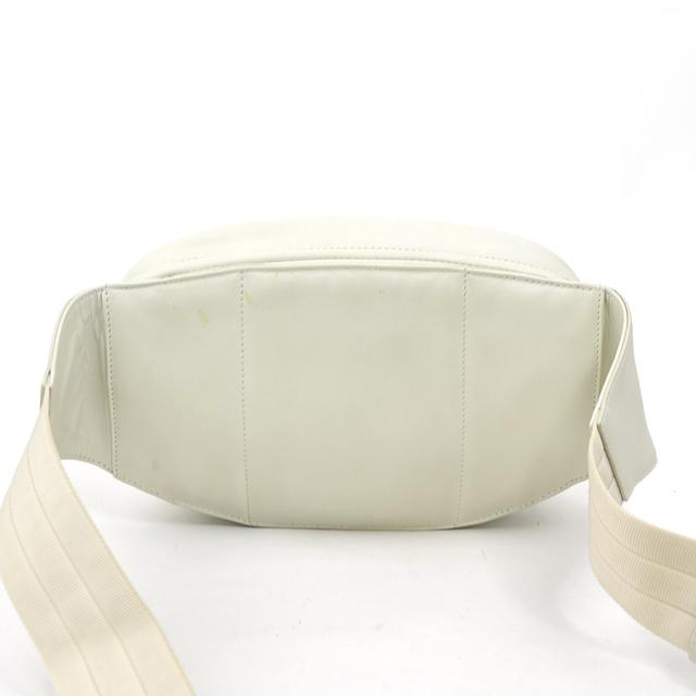 BOTTEGAVENETA ボッテガヴェネタ イントレチャート ウエストバッグ ベルトバッグ アイボリー 14056 メンズ【中古】 e60576a BOTTEGAVENETA ボッテガヴェネタ イントレチャート ウエストバッグ