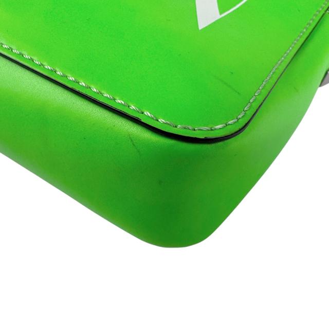 Valentino Garavani ヴァレンティノ ガラヴァーニ 斜め掛けショルダー