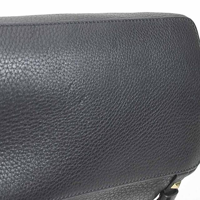 Valentino Garavani ヴァレンティノ ガラヴァーニ ロックスタッズ