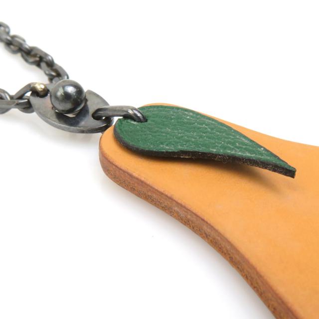 HERMES エルメス フルーツモチーフ ラフランス チャーム ブラウン