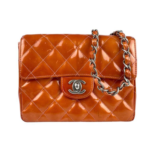 CHANEL シャネル ショルダーバッグ オレンジ 14062 レディース【中古】 z6426