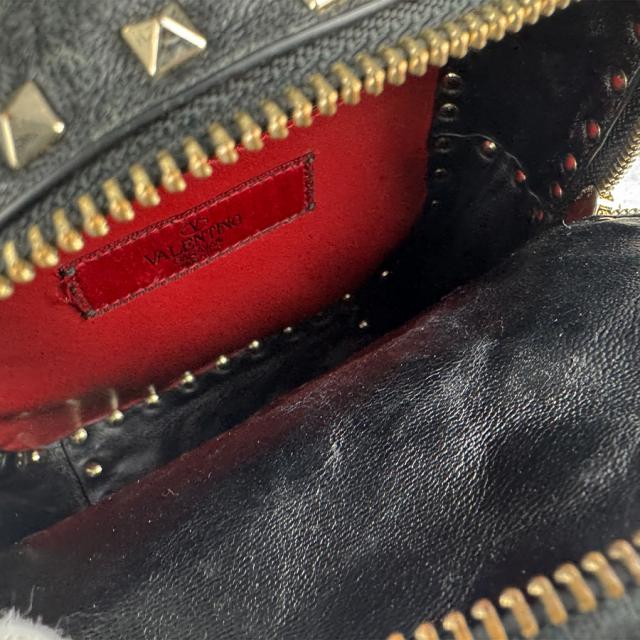 Valentino Garavani ヴァレンティノ ガラヴァーニ ロックスタッズ