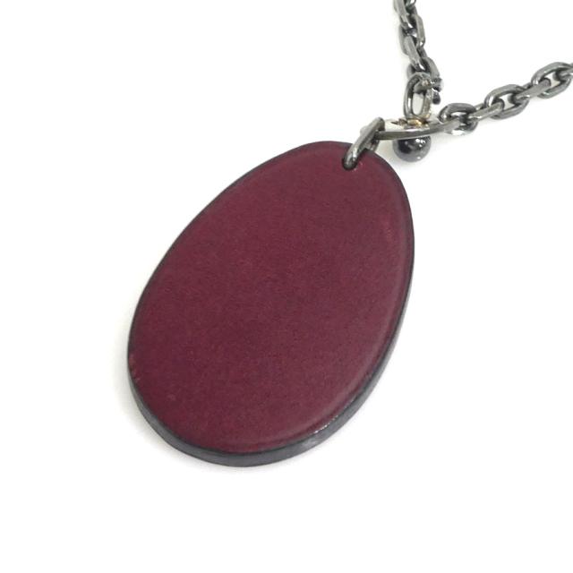 HERMES エルメス フルーツモチーフ プラム チャーム ボルドー/シルバー