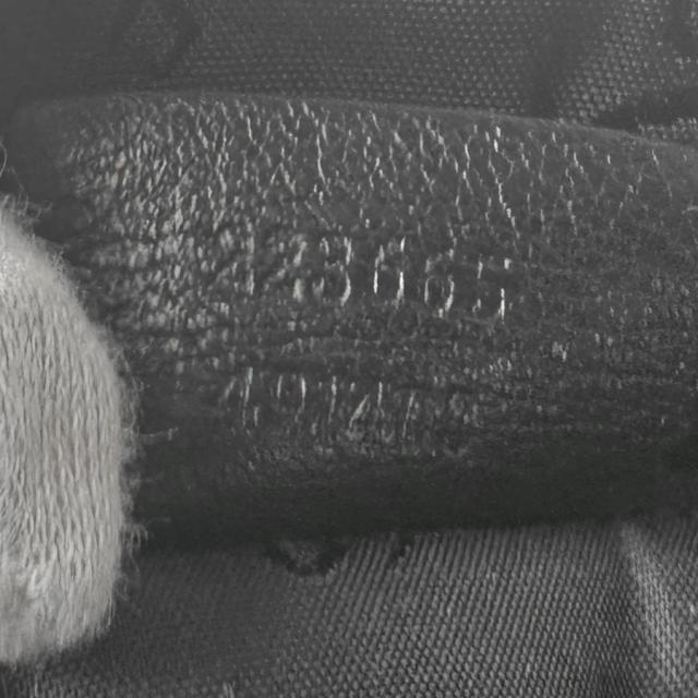 GUCCI グッチ グッチシマ 223665 斜め掛けショルダーバッグ ブラック