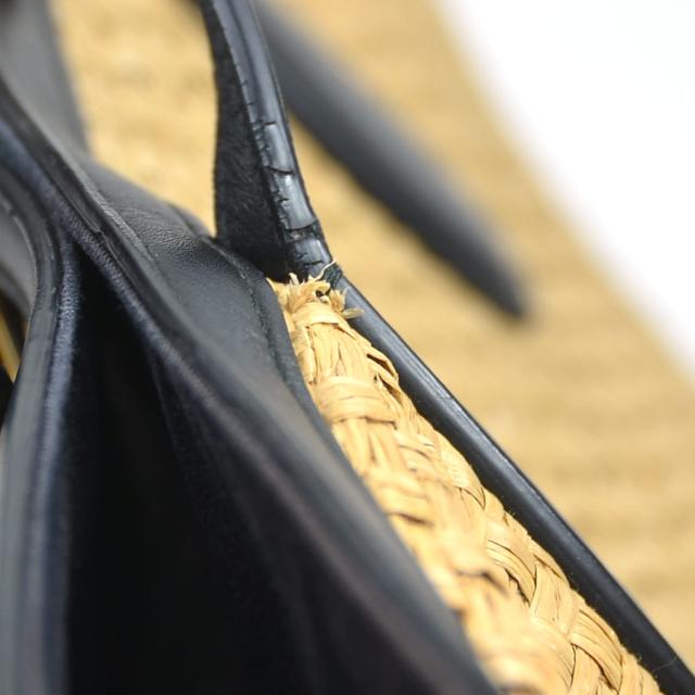 Salvatore Ferragamo サルヴァトーレフェラガモ ガンチーニ ショルダーバッグ ブラック×ナチュラル 14054 レディース【中古】 r10762a Salvatore Ferragamo サルヴァトーレフェラガモ ガンチーニ ショルダー