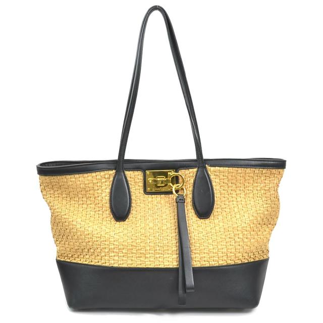 Salvatore Ferragamo サルヴァトーレフェラガモ ガンチーニ ショルダーバッグ ブラック×ナチュラル 14054 レディース【中古】 r10762a