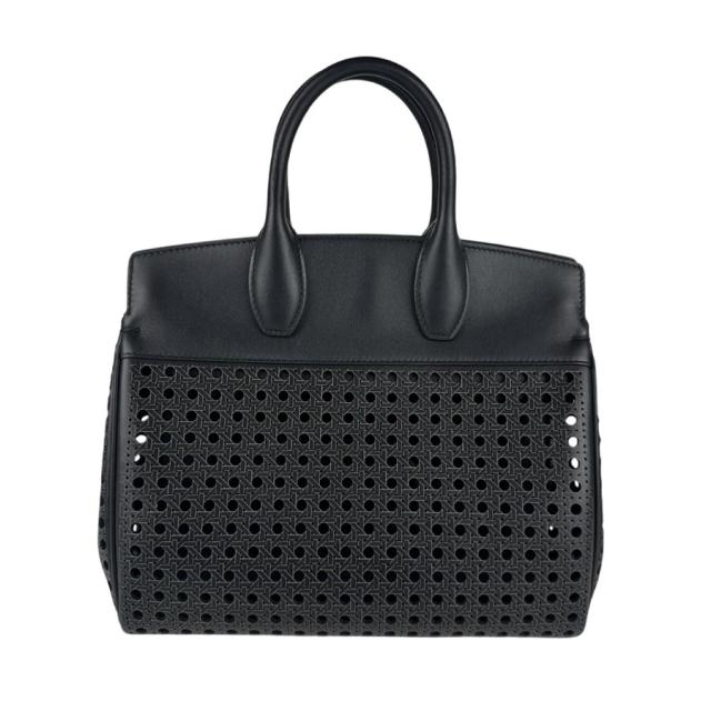 Salvatore Ferragamo サルヴァトーレフェラガモ ガンチーニ