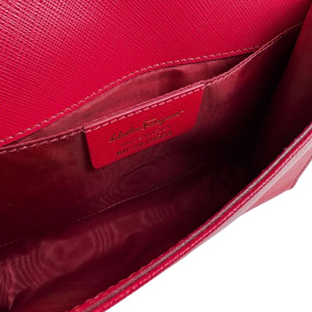 Salvatore Ferragamo サルヴァトーレフェラガモ ヴァラリボン 斜め掛け