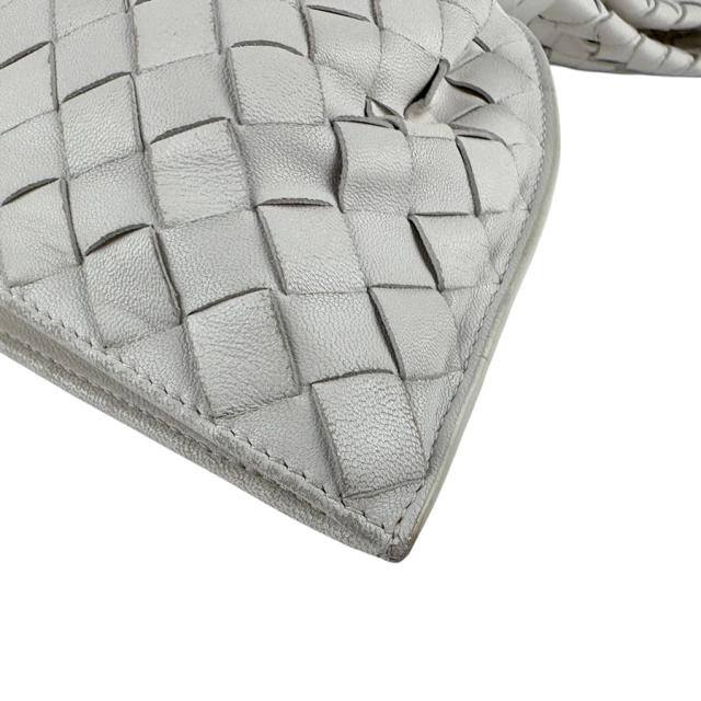 BOTTEGAVENETA ボッテガヴェネタ ツイスト イントレチャート ハンドバッグ ホワイト 14056 レディース【中古】 z6910 BOTTEGAVENETA ボッテガヴェネタ ツイスト イントレチャート