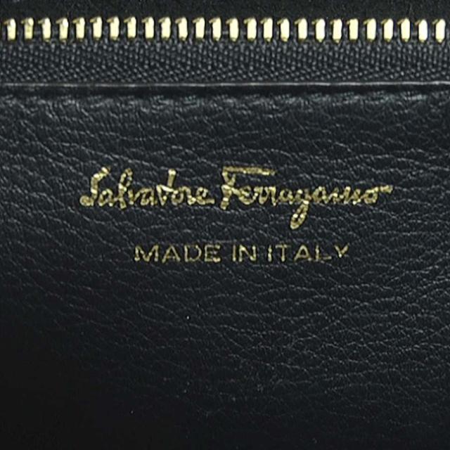 Salvatore Ferragamo サルヴァトーレフェラガモ ガンチーニ