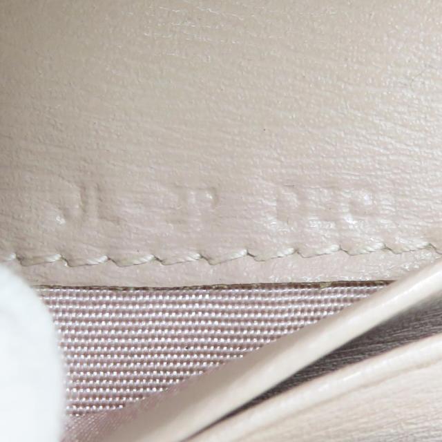 Salvatore Ferragamo サルヴァトーレフェラガモ ガンチーニ 二つ折り