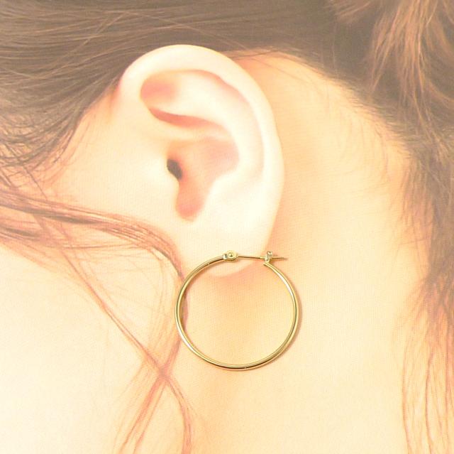 18金 フープ ピアス 幅1mm 外径20mm イエローゴールド 片耳 1個 レディース メンズ シンプル 華奢 18k_1