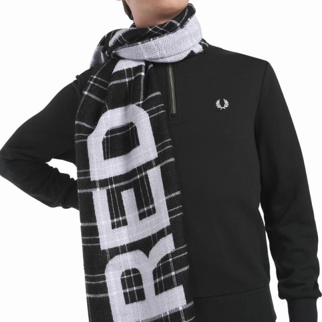 フレッドペリー FRED PERRY マフラー オーバーサイズ ブランド ジャガード スカーフ Oversized Branded Jacqrd Scarf C4143 L74 (BLACK / SNOW WHITE)_1