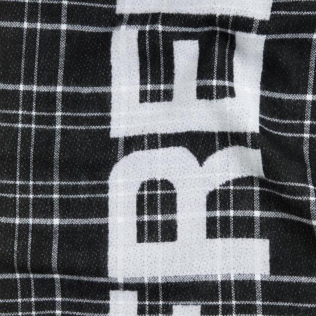 フレッドペリー FRED PERRY マフラー オーバーサイズ ブランド ジャガード スカーフ Oversized Branded Jacqrd Scarf C4143 L74 (BLACK / SNOW WHITE)_2