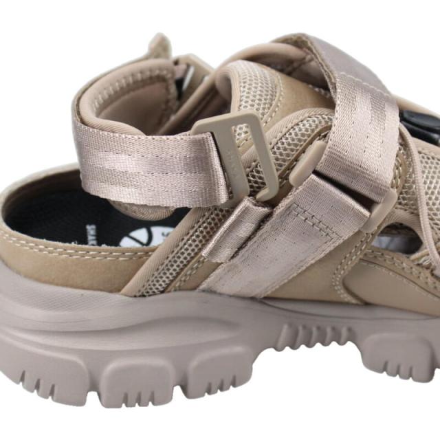 交換送料片道無料 シャカ SHAKA スニーカー サンダル テーブル