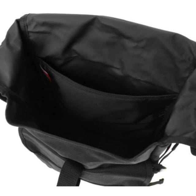 マンハッタンポーテージ Manhattan Portage シルバーカップ バックパック ビニール ライニング ローレン マーティン Silvercup Backpack Vinyl Lining Lauren Martin ブラック 1236-LVL-LAUREN BLK_12