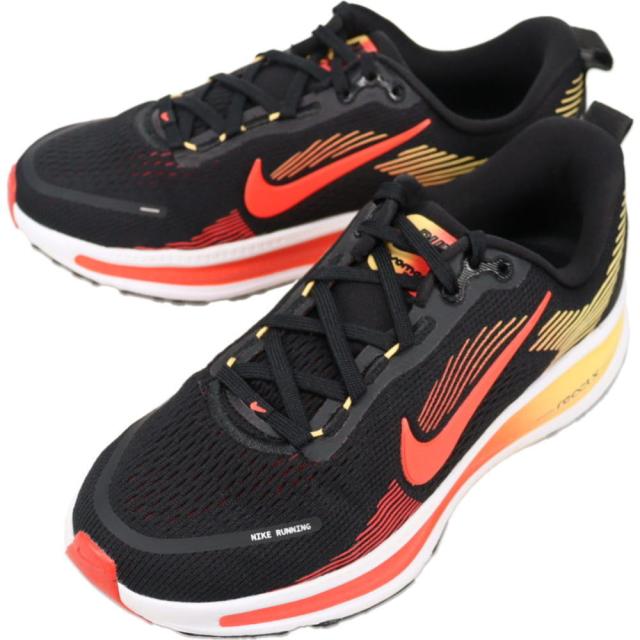 ナイキ NIKE スニーカー ナイキ ボメロ 18 NIKE VOMERO 18 ブラック/ライトクリムゾン/トパーズゴールド/ブライトクリムゾン HQ2157 009 子供