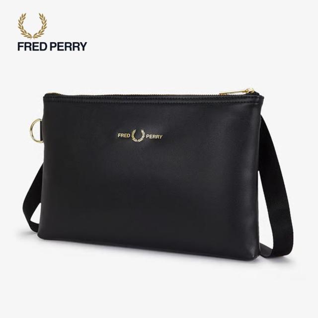 フレッドペリー FRED PERRY スムース レザー サコッシュ Smooth Leather Sacoche L2801 102(ブラック)