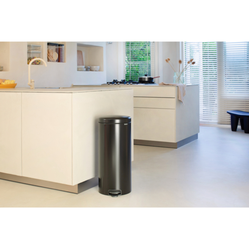 ブラバンシア(brabantia) ペダル式ゴミ箱 ダストボックス ブラバンシア NIconペダルビン30L ブラックの通販は