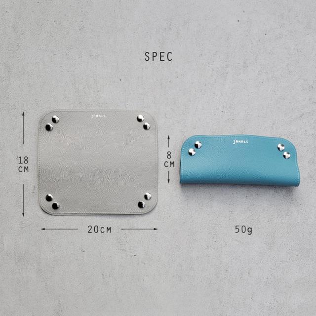 メガネホルダー 首掛け ストラップ 収納 箔レザー 山羊革 コンパクト