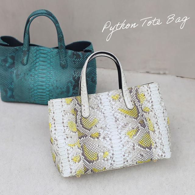 パイソン トートバッグ レディース 軽量 軽い かばん レザー ヘビ革 本革 バッグ 蛇革 パイソン柄 トート 小さめ きれいめ ハンドバッグ ミニバッグ ミニ ブラック 黒 白 フォーマル 通勤 女性 ギフト プレゼント 4FA (06001822r)