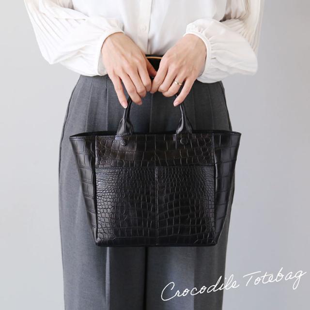 クロコダイル トートバッグ レディース マット ショルダー 2way 斜めがけ 大人 上品 軽量 ミニ ミニトート 小さめ b5 鞄 クロコ 本革 ワニ革 革 レザー レザーバッグ 安心 保証書 付き 誕生日 プレゼント ギフト (06001917r)
