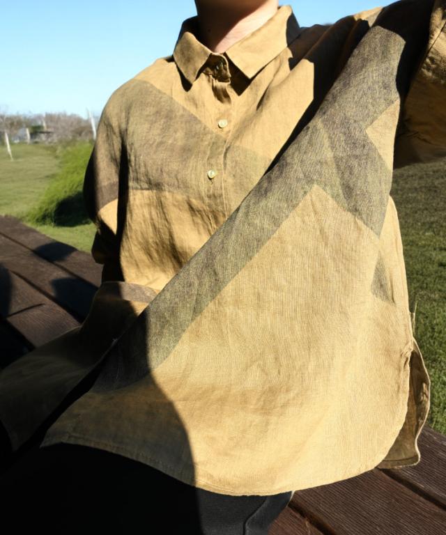 シャツ レディース リネンシャツ メンズ 半袖 五分袖 風と遊ぶアート柄