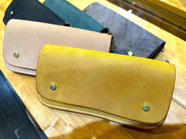 ☆トラッカーウォレット　イタリアテンペスティ社(テキサス) ☆トラッカーウォレット イタリアテンペスティ社(テキサス)