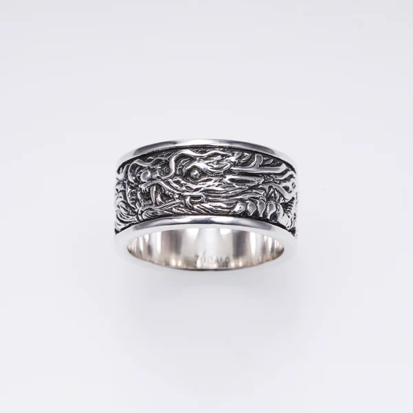 【送料無料】　ZOCALO　ソカロ　ドラゴン・リング　ZRS-0006　メンズ　レディースの通販は