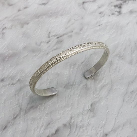 【送料無料】　ZOCALO　ソカロ　アイビー・ナロウ・バングルS　ホワイトタイプ　TBAS-0086　レディース 16,280円