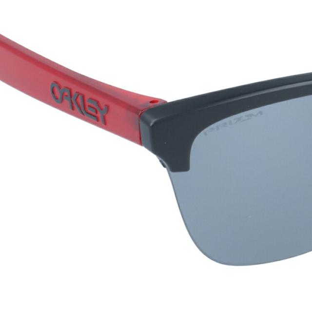 【外国で定まり品】オーク材ロバート・エドワード・リー 黒眼鏡 OAKLEY FROGSKINS LITE OO9374-2063 63大きさ フロッグスキン ともし火 URBAN COLLECTION プリズム メンズ レディース アイウェア UVはね除ける 紫外線はね除ける オー粘土 差し上げ物 差し上げ物 生まれ落ちる日
