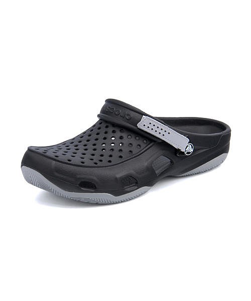 crocs swiftwater deck clog