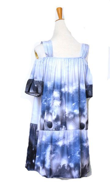 レディース服 宇宙柄 フリルワンピース 宇宙柄ワンピース レディース