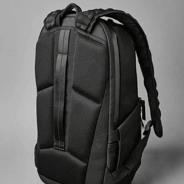 [あす着] アルパカ ALPAKA バッグパック ELEMENTS BACKPACK PRO AXOFLUX 26L サイズ リュックサック 多機能オーガナイザー 側面ボトルポケット 通学 出張 ビジネス 旅行 トラベル アウトドアシーン対応 通勤 日常使い_10