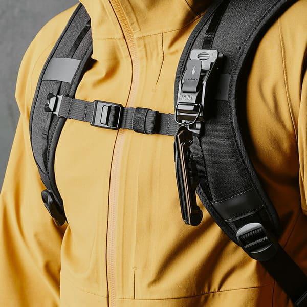 [あす着] アルパカ ALPAKA バッグパック ELEMENTS BACKPACK PRO AXOFLUX 26L サイズ リュックサック 多機能オーガナイザー 側面ボトルポケット 通学 出張 ビジネス 旅行 トラベル アウトドアシーン対応 通勤 日常使い_3