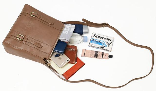 ノベルティ付】Dakota ダコタ キューブ ショルダーバッグ 斜め掛け