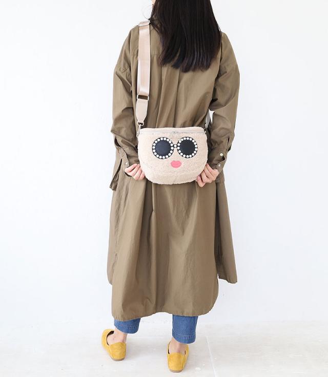 アジョリー フェイクムートンボディバッグ パールサングラス 