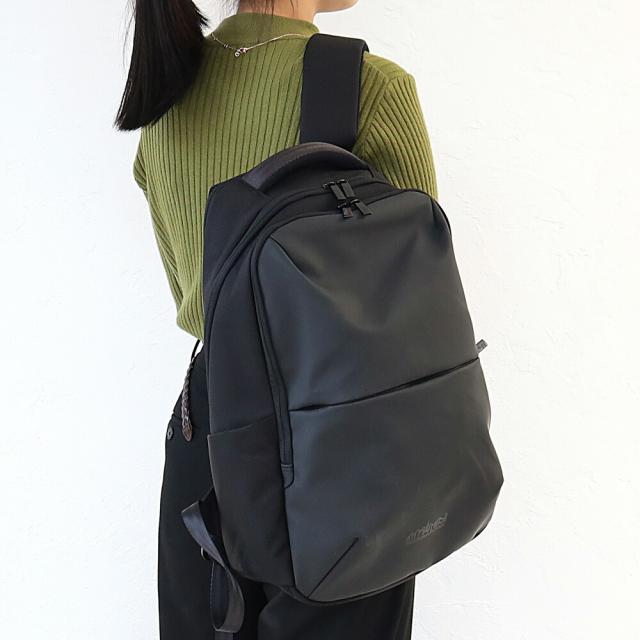 ポイント10% マンハッタンポーテージ バックパック リュック ブラックレーベル ベジー レザー 男性Manhattan Portage Black Label POWELL mp2271vglbl_1