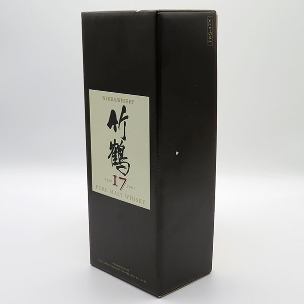 旧ボトル】竹鶴17年 ピュアモルト 43度 700ml （専用化粧箱入）
